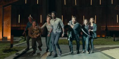 (dinosaur roars) - Jurassic World: Dominion
