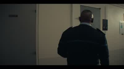 Diop. Parloir. Diop? Merde… - Lupin