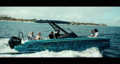DIRECTOR: It's possible
you could go down - Freediver