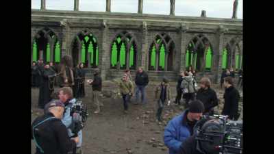 -director:
Let's go live, please.
-camera operators: Rolling! - David Holmes: The Boy Who Lived