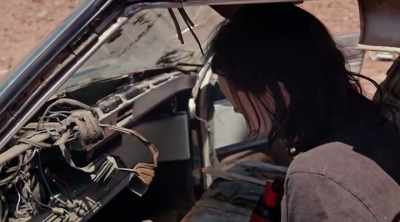 - [Dirk] Come on, come on.
- [Katie] Help! - Katie Says Goodbye