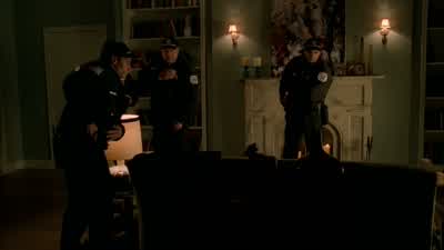 Man: Dispatch, this is 15 David on scene. - Prison Break