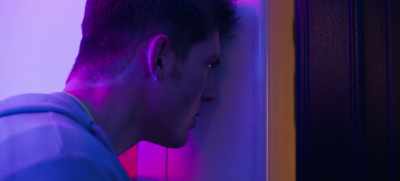 [distant chatter] - Wreck