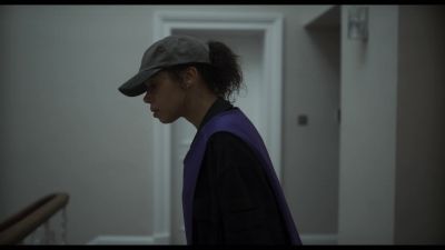 DISTANT DOOR SHUTS - Six Four