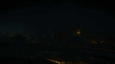 (distant sirens wailing) - Watchmen