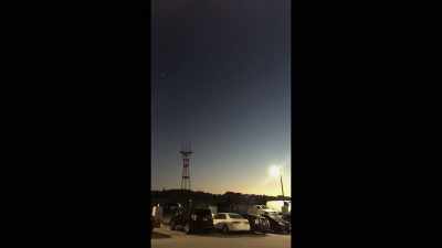(distant thump)
(car alarm wails) - Wisdom of the Crowd