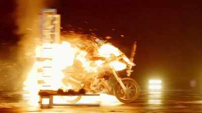 [distressed screams] - America's Got Talent: Extreme