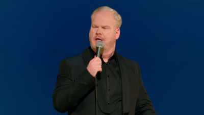 Dizíamos: "Centenas de pessoas
morreram hoje." - Jim Gaffigan: Dark Pale