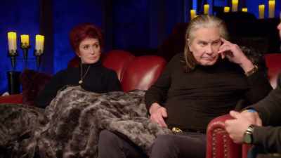 Do you believe that alien
spaceships are held in Area 51? - The Osbournes Want to Believe