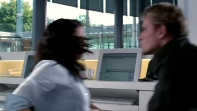 - Do you believe in love at first sight? - Hustle
