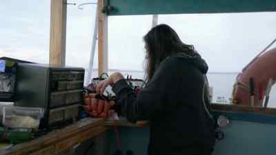 - Do you copy?
- Yeah,
I gotcha. - Bering Sea Gold
