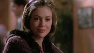 ♪ Do-do, do, do-do-do
Do-do-do-do, do-do, do ♪ - Charmed