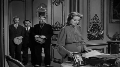 Do you want to be alone - Ninotchka