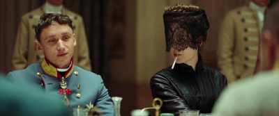 -Do you follow Sarajevo?
-Of course. - Corsage