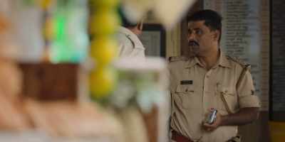 -Do you have a camera here?
-There's one here. - Crime Stories: India Detectives