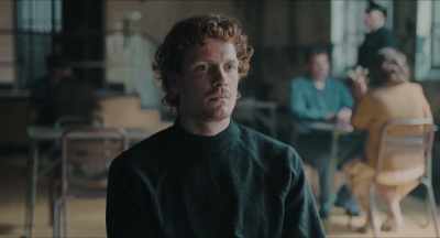 - Do you have a girlfriend?
- I'm not here for you. - The East
