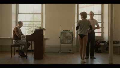 - Do you have any hats?
- I have one in my bag. - Fosse/Verdon