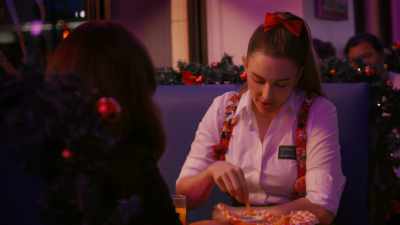 Do you have any really close
connections with anyone? - A '90s Christmas