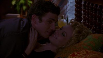 -Do you have ghosts?
-Only nice ones. - One Tree Hill