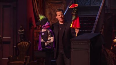 Do you have super powers What - Jeff Dunham: Minding the Monsters