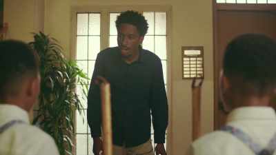 - Do you hear this guy, Mason?
- I do, Mayshon. - Bust Down