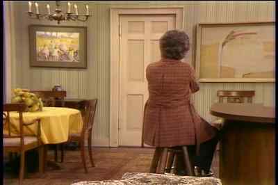 - Do you hear what I hear?
- Yeah. - Maude
