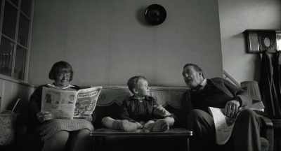 ♪ Do I flatter her ♪ - Belfast