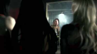 Dođi i uhvati me,
gade jedan pederski! - Dracula in a Women's Prison
