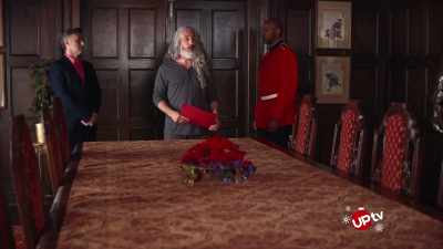  Do I know you? - Christmas with a Prince: Becoming Royal