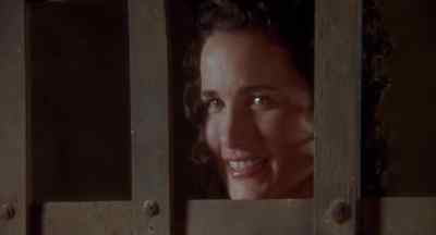 - Do I look like a criminal?
- No, ma'am. - Bad Girls