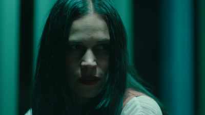 Do I look like a prostitute? - Little Bites
