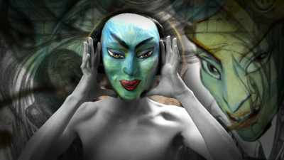 Do I mean my archetypal
self or the abstraction?" - The Witch of Kings Cross
