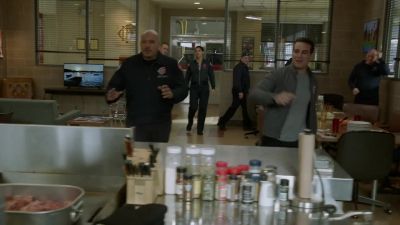 - Do I smell--
- Corned beef. - Chicago Fire