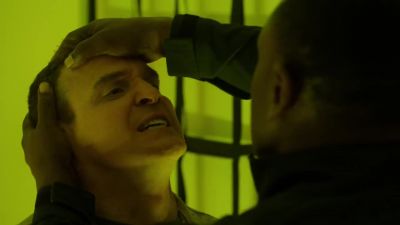 Do it, do it, Martian. - Supergirl