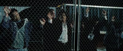 Do it. Turn around. - War