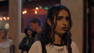 Do you know her? No. - Ackley Bridge