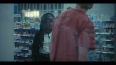 - Do you know how this feels?
- Sir, you need to calm down. - Painkiller