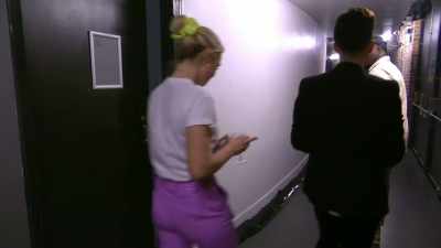 - Do we know what's going on?
- No, it must be an emergency. - Backstage with Katherine Ryan