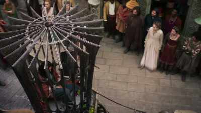 Do you know why the Aes Sedai
swear the Three Oaths - The Wheel of Time