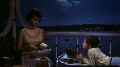 Do you like your Aunt Carolyn Sure thing she's cool - Houseboat