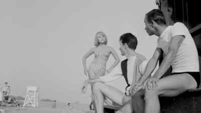 Do you like bathing beauties - The Horror of Party Beach