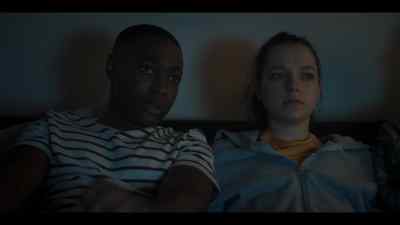 - Do you like it?
- No. - Hanna