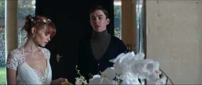 - Do you like white orchids? - Elizabeth Harvest