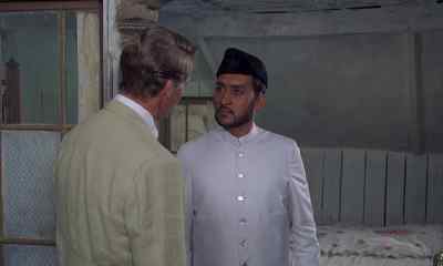 Do you mind if I sit? - A Passage to India