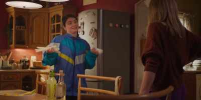 - Do you mind? I'm skint.
- Aw, poor thing. - Bad Sisters