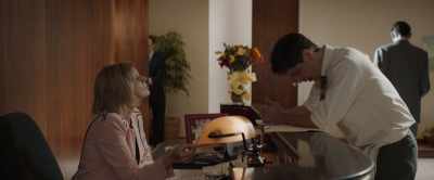 - Do you mind reading it?
I got a crazy headache. - The Wave