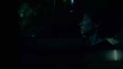 - Do you need help with your bags?
- No, thanks. I got it. - Bloodline