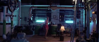 - Do not attempt to escape, Kelly; - Deinfluencer