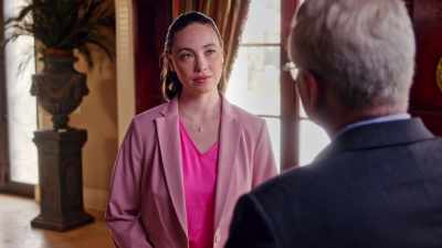 - Do not be fooled, Lucy.
- No? - The PA and the Manhattan Prince