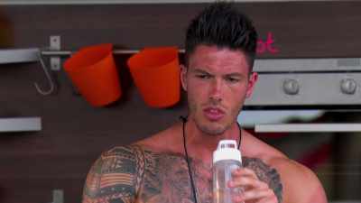 Do you not find it
a bit weird - Love Island